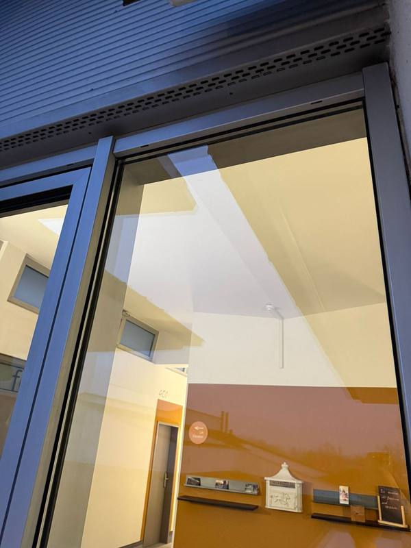 Nachher: streifenfrei gereinigte Fenster