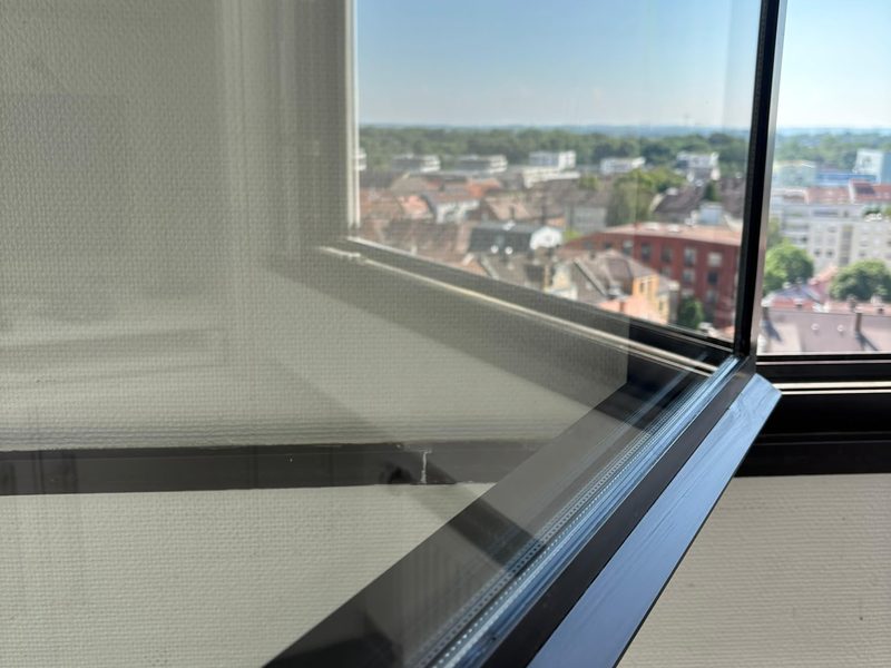 Nachher: Fenster nach der Reinigung durch AYA in München