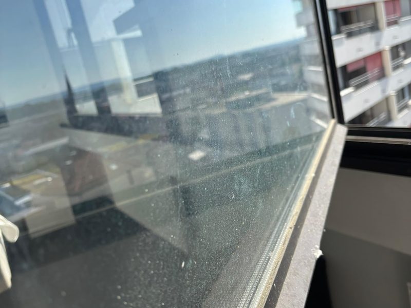 Vorher: Fenster vor der Reinigung durch AYA in München
